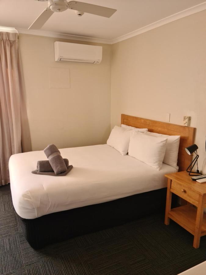 Henry'S Quirindi Hotel Kültér fotó